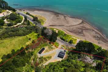 1000A Thames Coast Road, Kereta