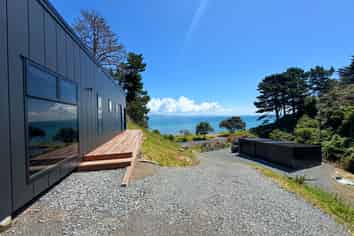 1000A Thames Coast Road, Kereta