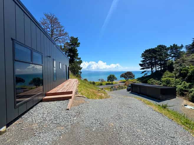 1000A Thames Coast Road, Kereta