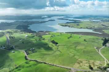 450 Neems Road, Matakohe