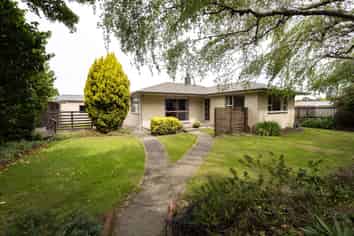 48 Chalmers Avenue, Hampstead