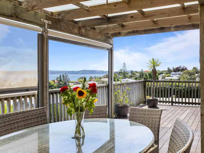 6 Grandview Road, Stanmore Bay