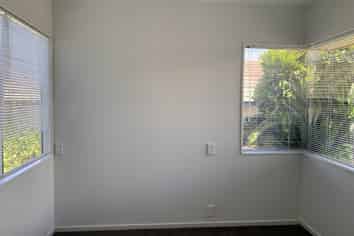 3 Bridgehead Cove, West Harbour