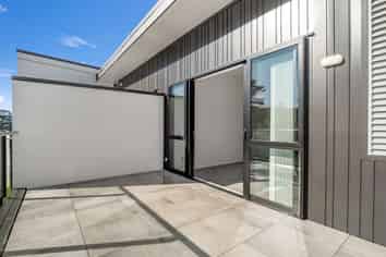 17/11 CARLOS DRIVE, Flat Bush