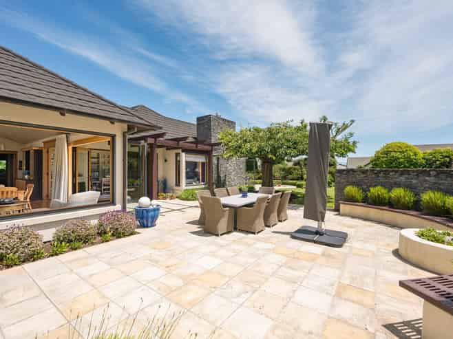 11 Heron Grove, Richmond