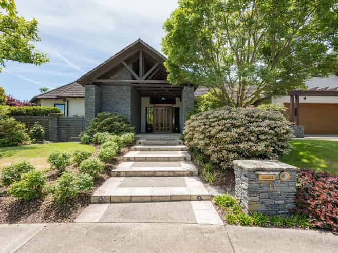 11 Heron Grove, Richmond