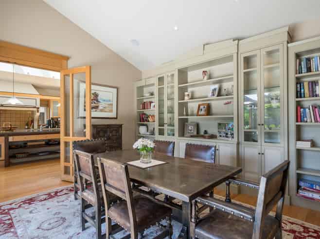 11 Heron Grove, Richmond