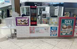 Ice Cream shop in popular mall