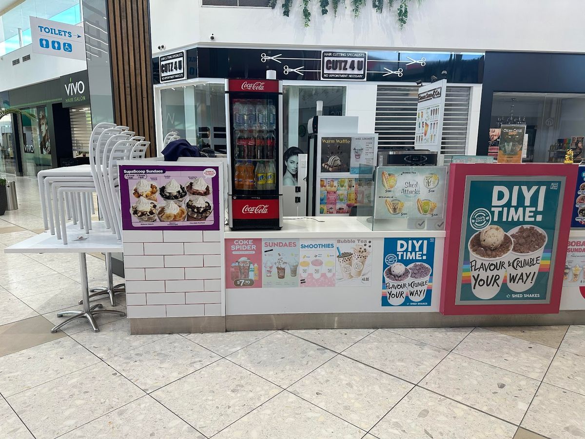 Ice Cream shop in popular mall