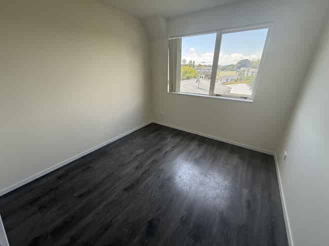 10D Blossom Lane, Manurewa