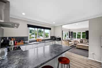 8 Lucas Terrace, Stepneyville