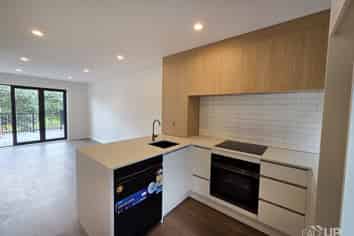 3/10 Ngaroma House Drive, Hobsonville