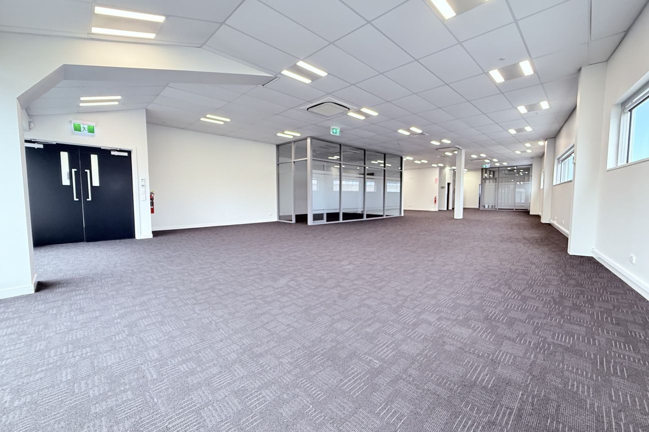 High Profile Penrose Site | 325 m² - View 2
