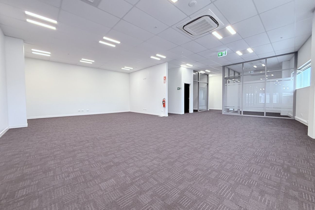High Profile Penrose Site | 325 m² - View 5