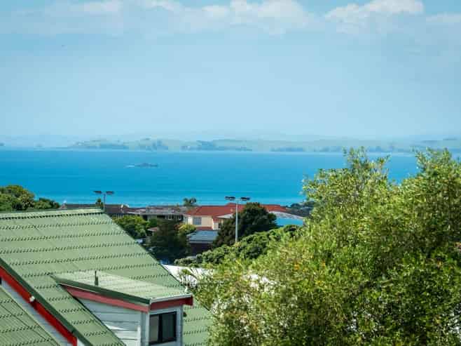 Lot 1/880 East Coast Road, Browns Bay