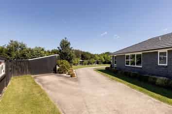 266A Lakes Boulevard, Pyes Pa