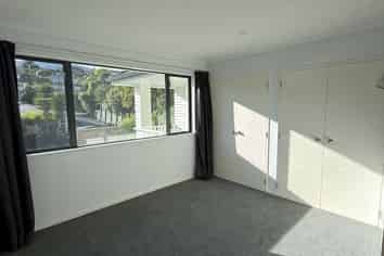 34A The Ridgeway, Enner Glynn