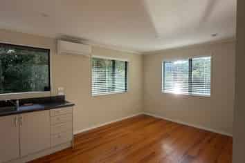 34A The Ridgeway, Enner Glynn