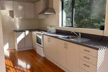 34A The Ridgeway, Enner Glynn