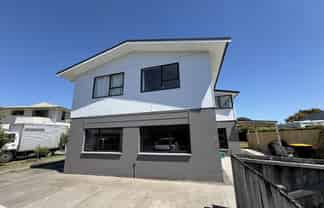 74 Catherine Crescent (Downstairs), Whitianga