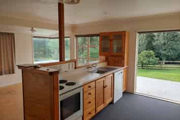 2478 Kopu Hikuai Road, Hikuai