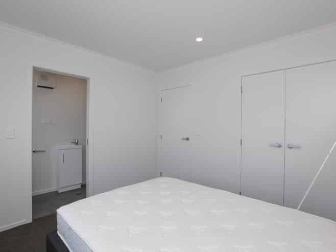 2/10 Burrows Place, Frankton