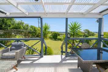 27a Mangakura Road, Helensville