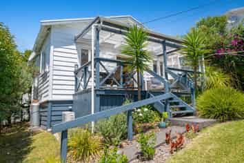 27a Mangakura Road, Helensville