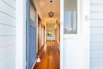 6 Alma Street, Saint Kilda