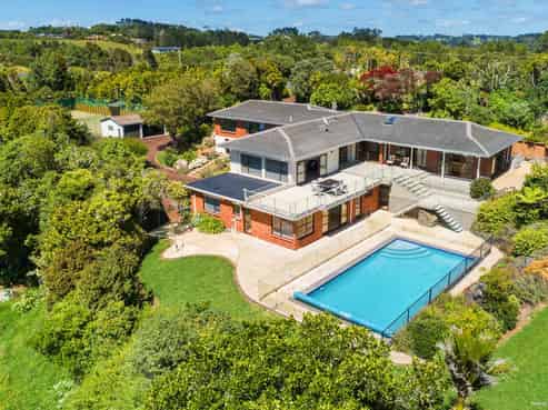 70 Okura River Road, Okura