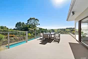 70 Okura River Road, Okura