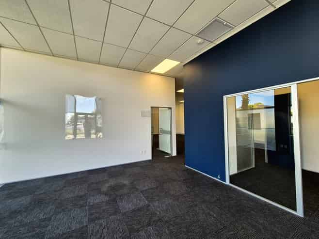 High-profile corner site with quality fitout