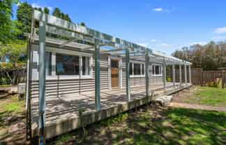 120a Belk Road South, Pyes Pa