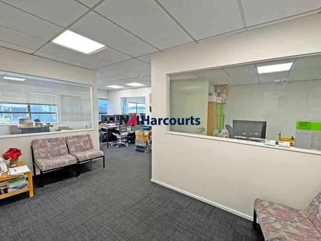 Warehouse with Yard - Mt Wellington