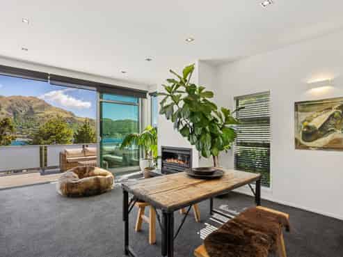 18A Loop Road, Kelvin Heights