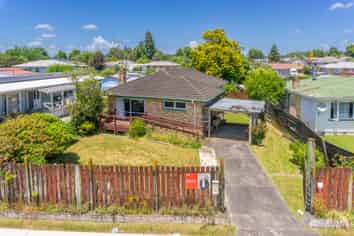 16 Keats Crescent, Enderley