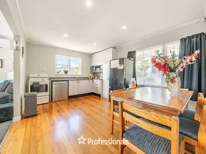 8 Harlow Grove, Wainuiomata