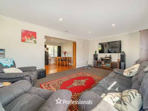 8 Harlow Grove, Wainuiomata