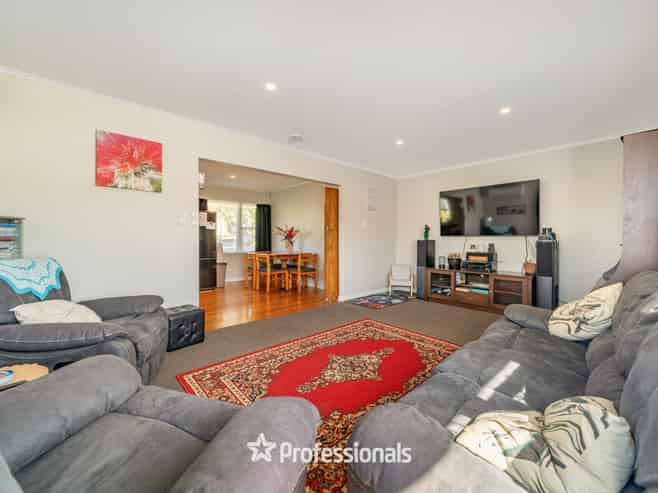 8 Harlow Grove, Wainuiomata