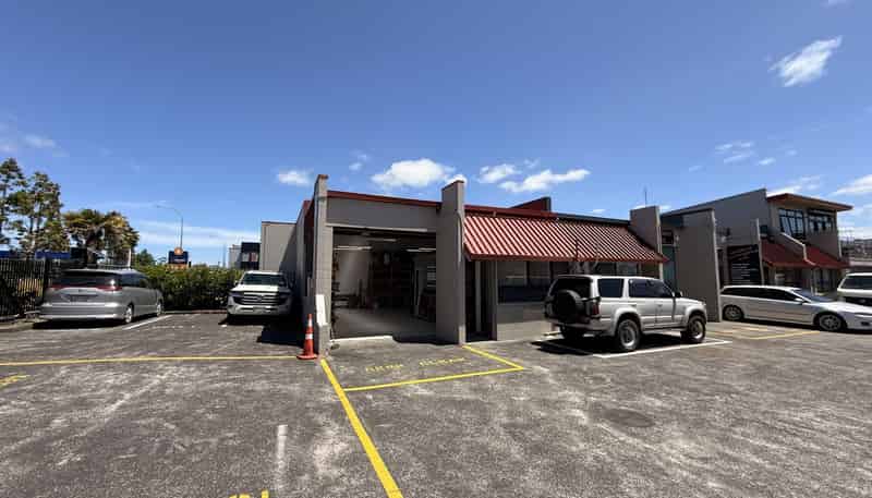 1/8 Moselle Avenue, Henderson