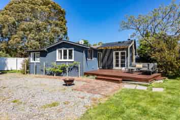 16 Penfold Square, Leithfield Beach, Leithfield