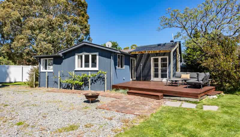 16 Penfold Square, Leithfield Beach, Leithfield