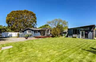 16 Penfold Square, Leithfield Beach, Leithfield