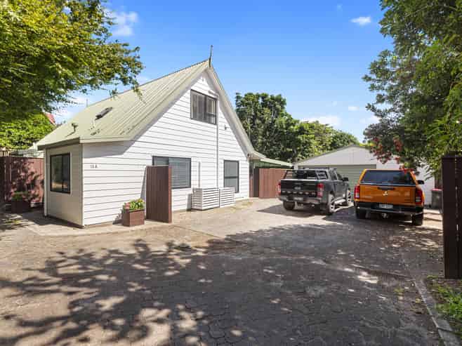 13A Black Road, Paengaroa