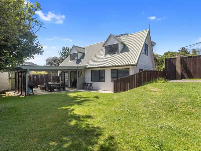 13A Black Road, Paengaroa