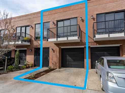 14 Village Quarter Lane, Frankton