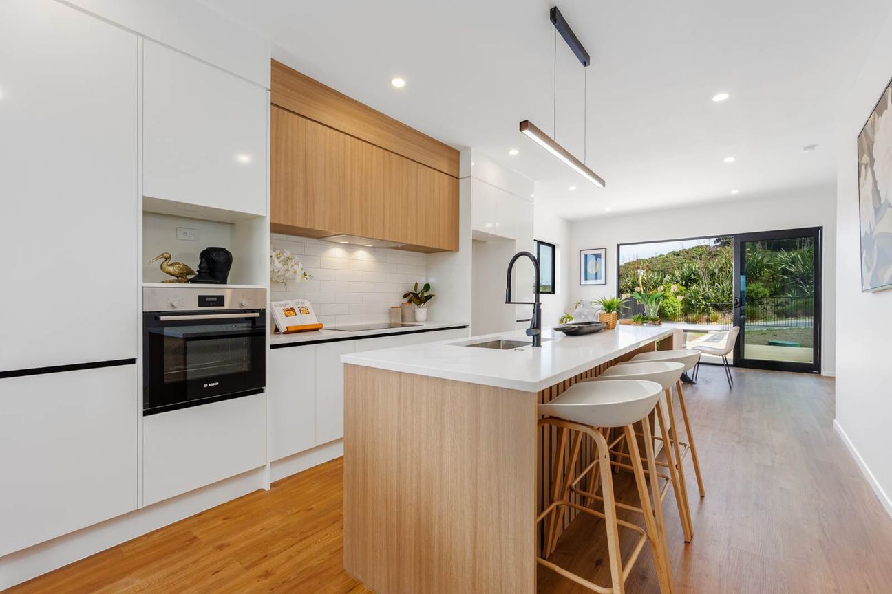 **Exquisite Design, Elevated Local** - Widok 3