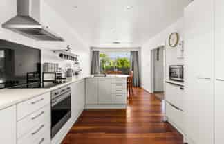 118 Guppy Road, Taradale