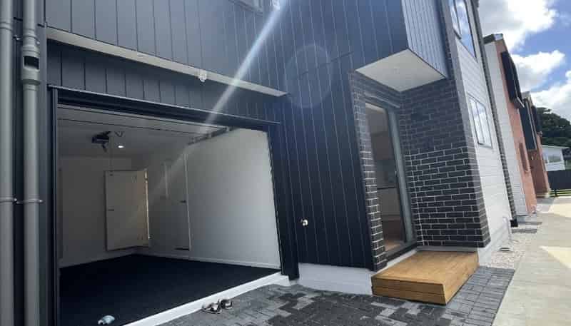 28B Greenmeadows Avenue, Manurewa East