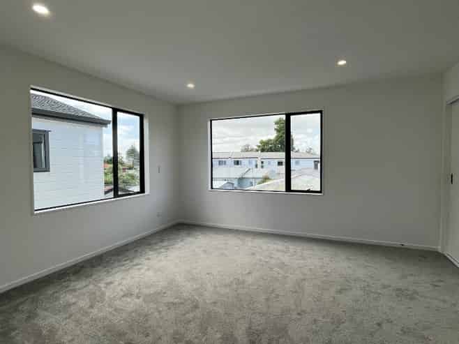 28B Greenmeadows Avenue, Manurewa East